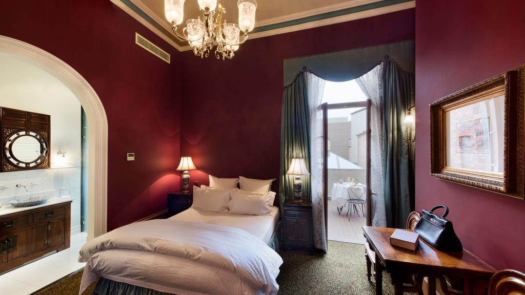 Craig'S Royal Hotel Ballarat Exterior foto A room at the hotel